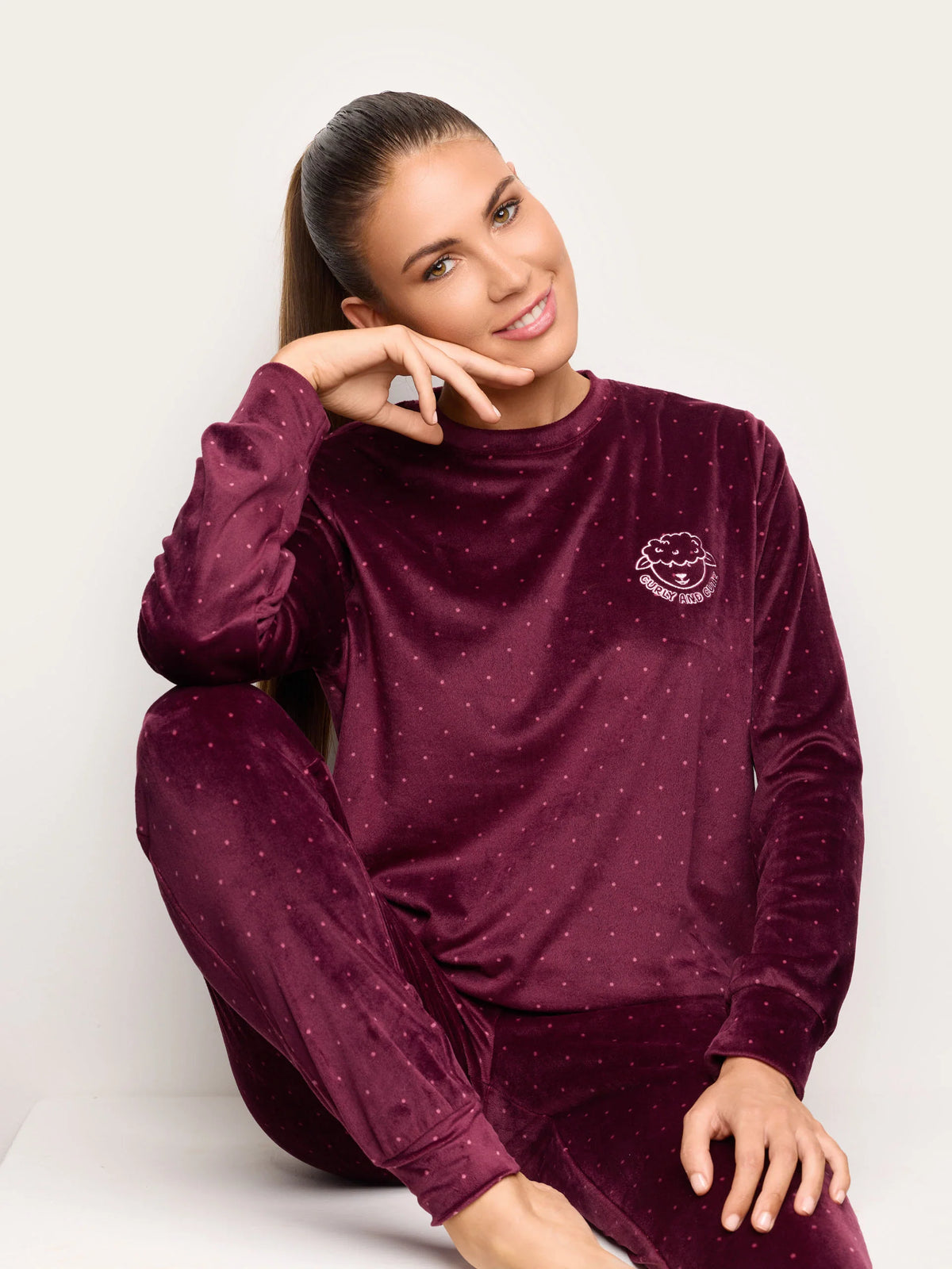 Yamamay Albania Pyjamas | PPLD193008128_01_96844d5a-61a2-4e7b-8d3f-334045de97b1.jpg