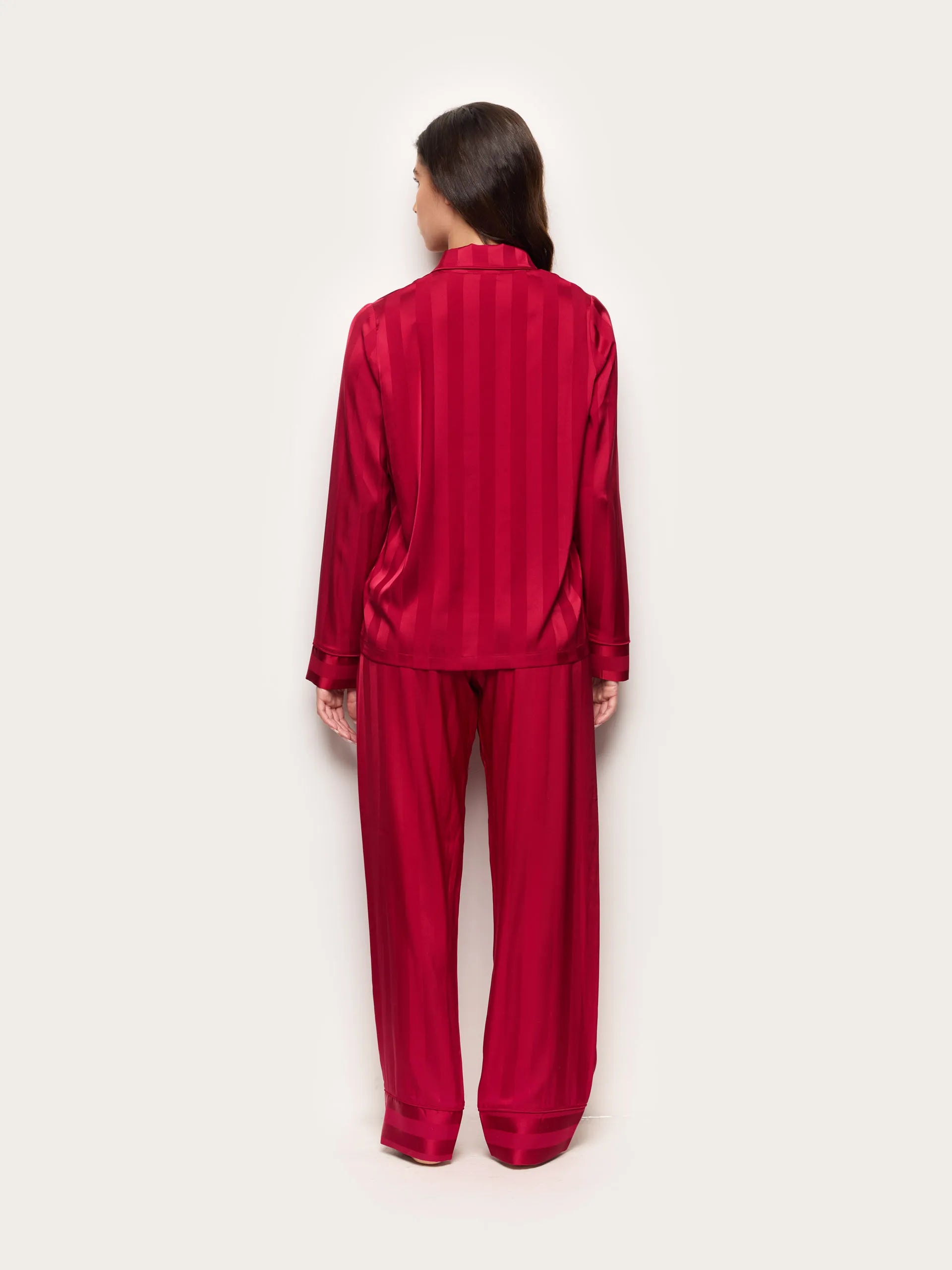 Yamamay Albania Long-Pyjamas with front opening | PPRD184003_909_04.jpg