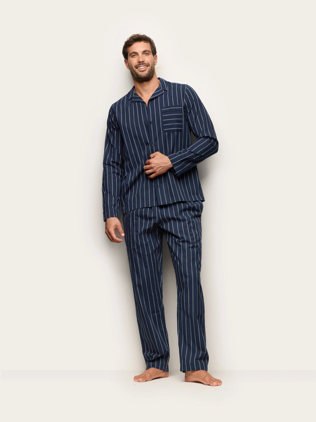Yamamay Albania Long-Pyjamas with front ope | PPRU193001128_01_07b5aac6-2366-4524-b10f-ffea6b3f47d0.jpg