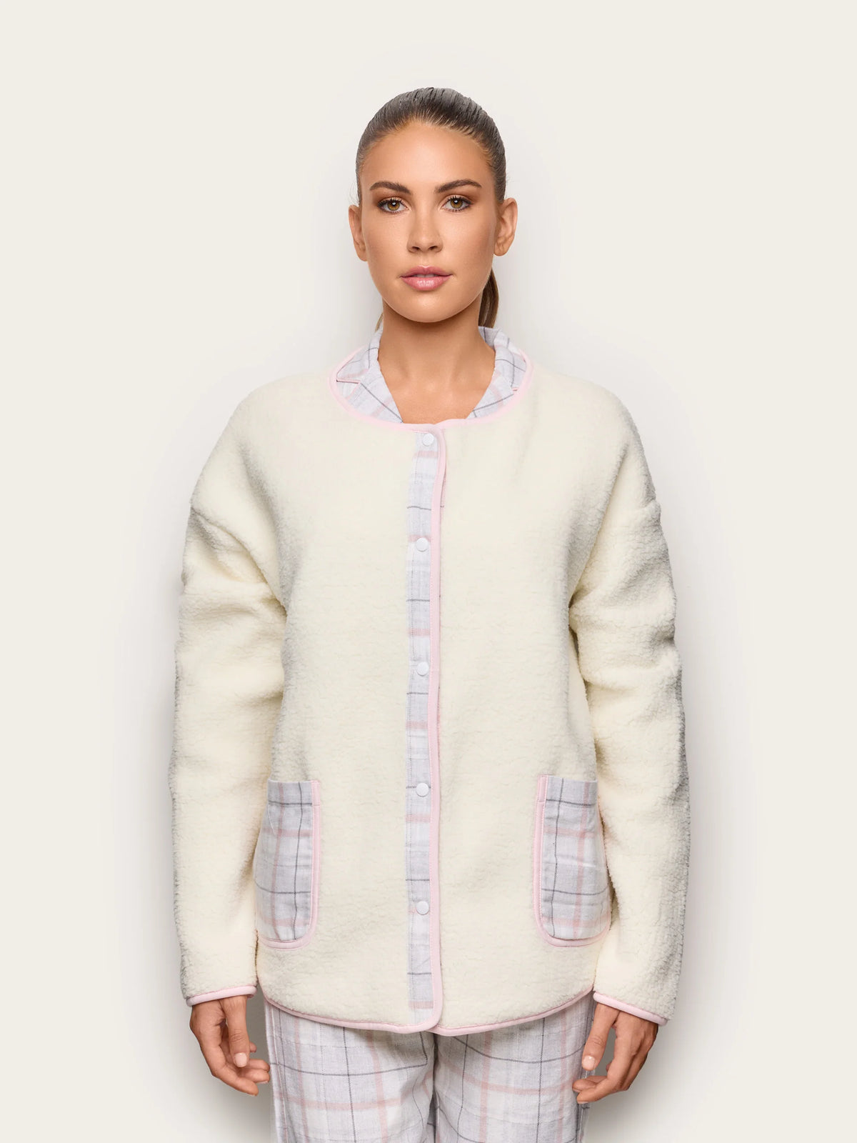 Yamamay Albania Bed jacket | PVED193004244_02_fb698ba0-4847-4d8f-b1ad-8b58118e130b.jpg