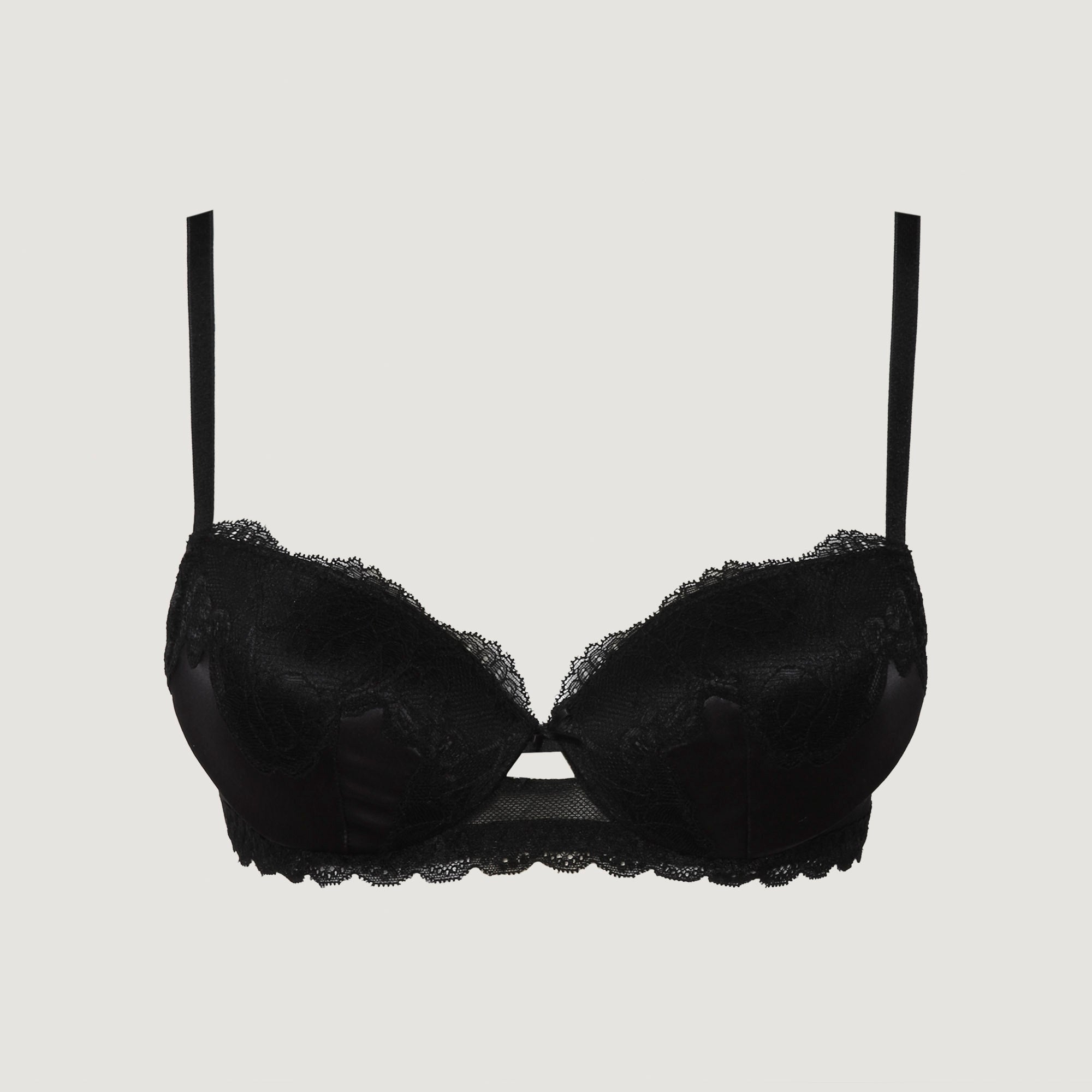 Padded balcony C/Cups differentiates