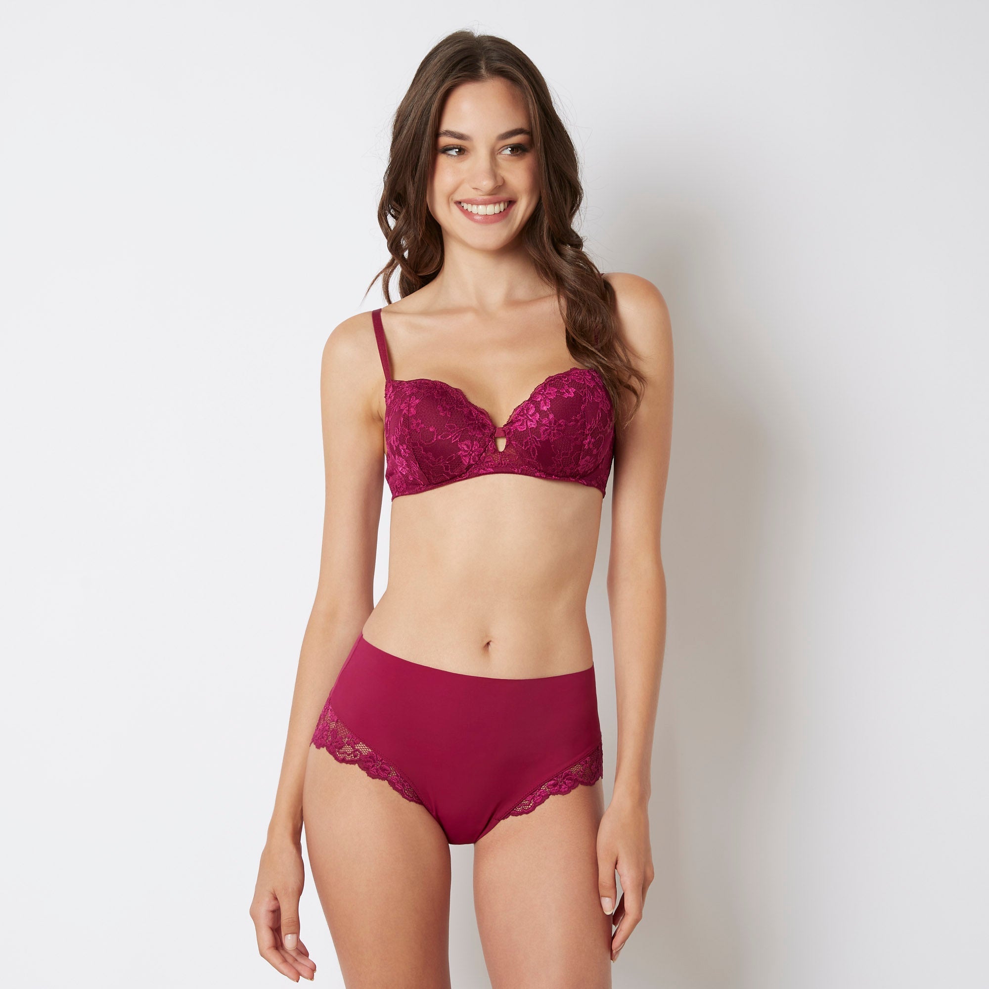 Padded balcony bra in different cup size - Primula color