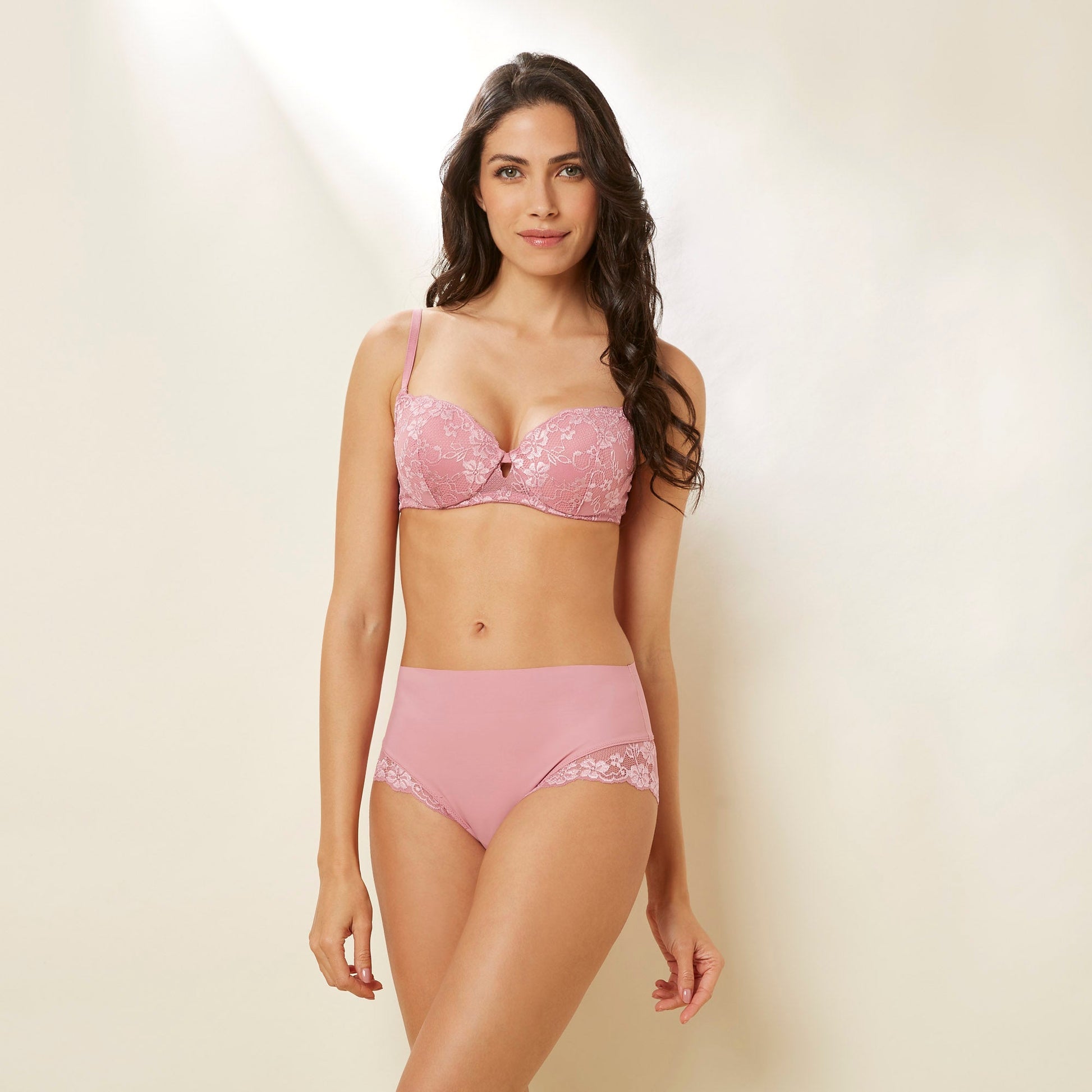 Padded balcony bra in different cup size - Primula color