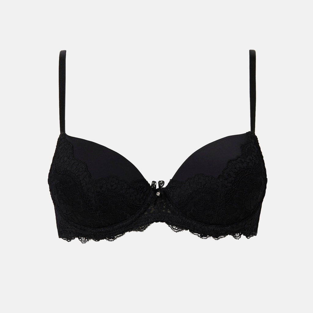 Padded balcony C/Cups differentiates