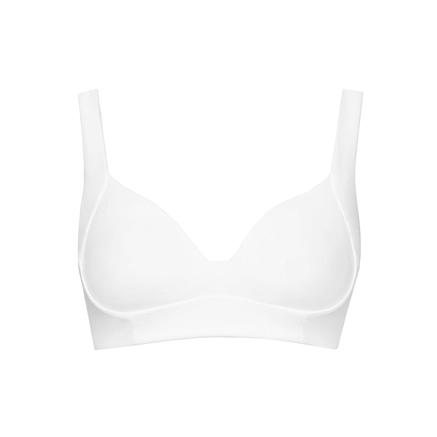 Preformed bra with differentz cups