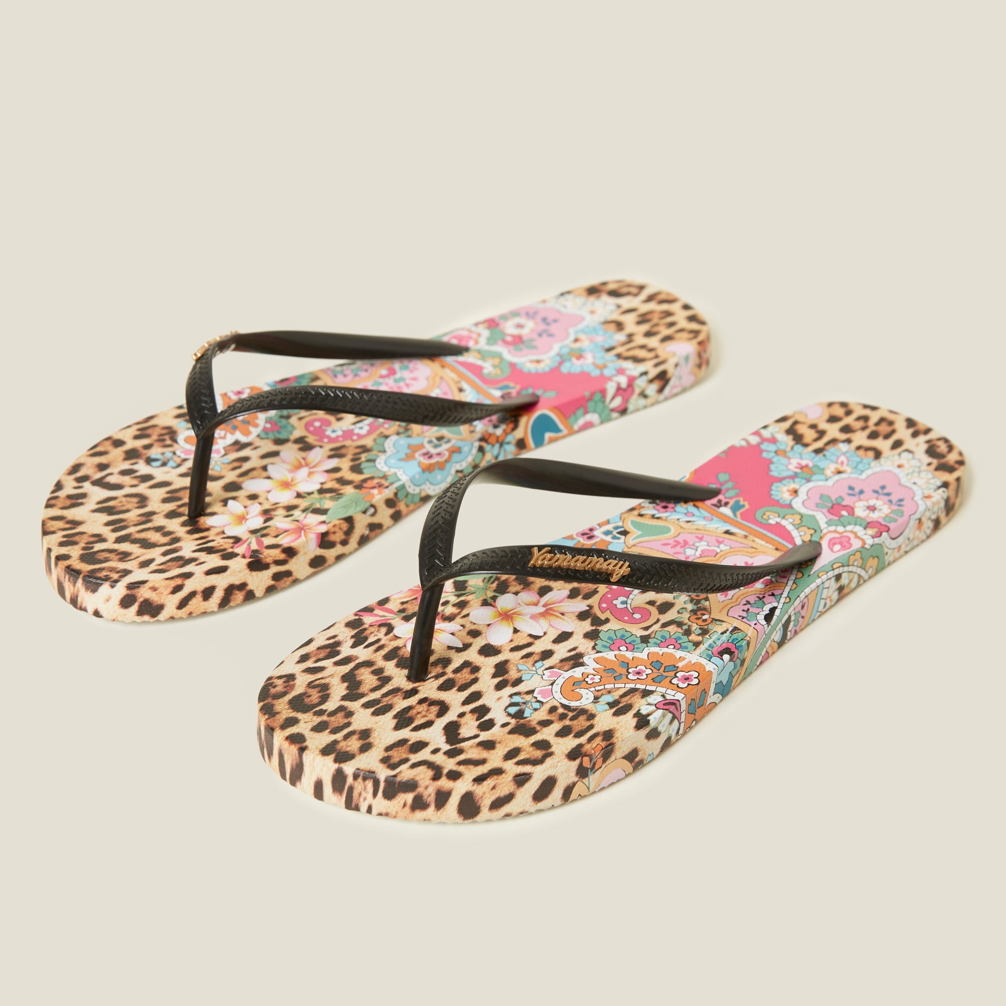 BEACHWEAR